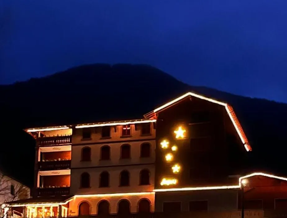 Albergo Piazzatorre-1